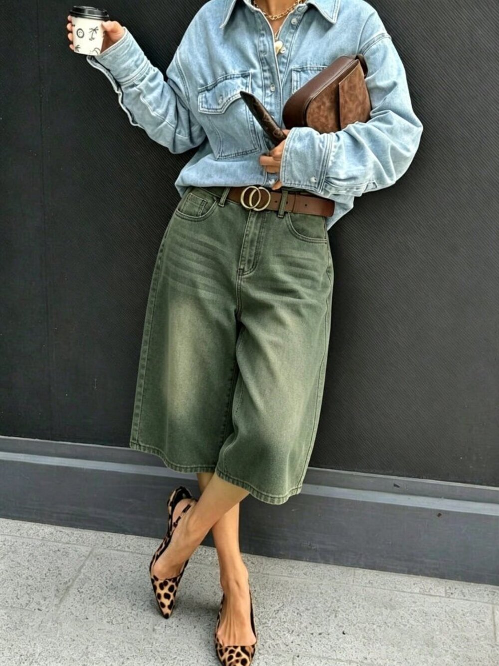 Green Casual Women's Denim Bermuda Shorts with Pockets - Picture 3 of 6